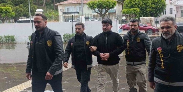 İki arkadaştan birini öldürüp diğerini ağır yaralayan zanlı tutuklandı
