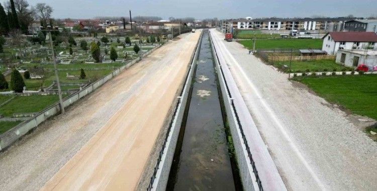 Karacasu’nun yeni cadde ve yaşam alanı hızla tamamlanıyor
