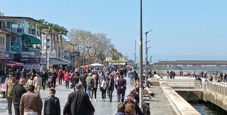 Güneşi gören Mudanya Sahili’ne koştu
