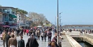 Güneşi gören Mudanya Sahili’ne koştu
