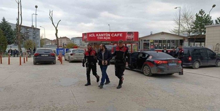 Yabancı uyruklu dolandırıcı kovalamaca sonucu yakalandı
