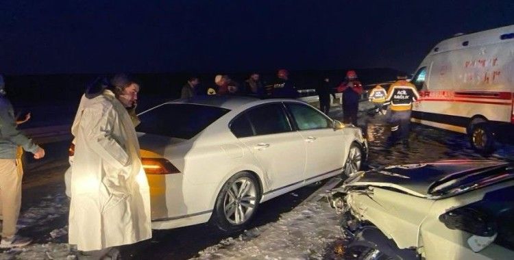 Aksaray’da 12 aracın karıştığı zincirleme kaza: 10 yaralı
