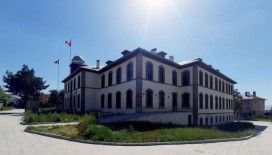 Buram buram tarih kokan mekan
