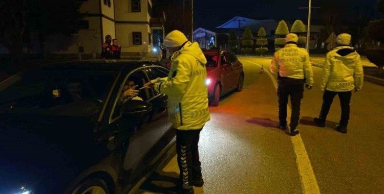 Bolu’da trafik denetimlerinde ceza yağdı
