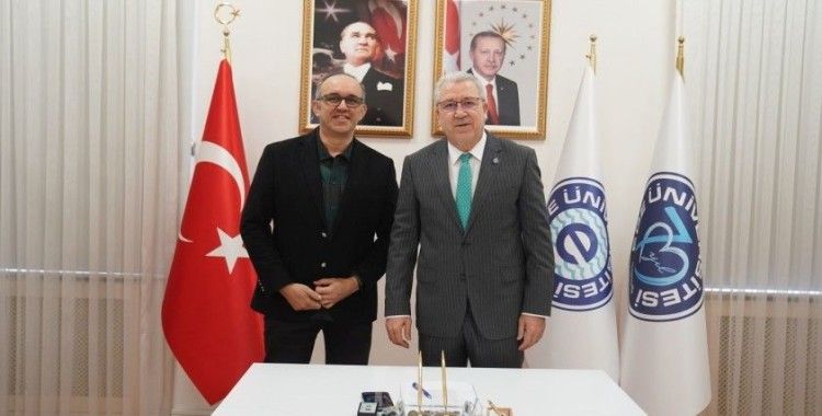 Ege Üniversitesinde, ısı, alev ve mekanik risklere karşı koruyucu eldivenler geliştirildi
