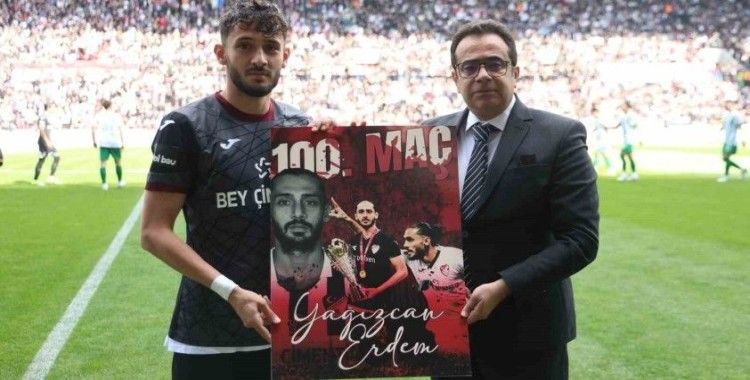 Yağızcan, Elazığspor’da 100. maçına çıktı
