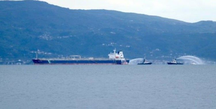 Kocaeli'de petrol tankerinde yangın