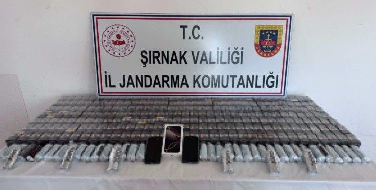 Şırnak'ta jandarma ekipleri bir milyon TL'lik kaçakçılığı önledi