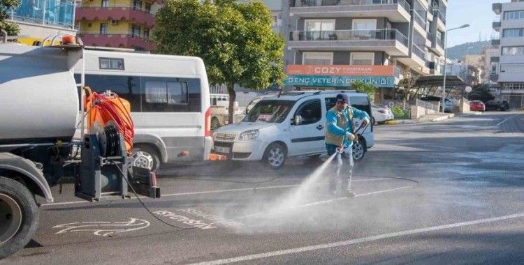 Kuşadası Belediyesi kenti turizm sezonuna hazırlıyor
