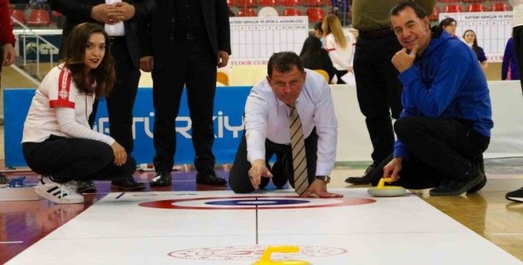 Floor Curling Gençler Grup maçları Kayseri’de başladı
