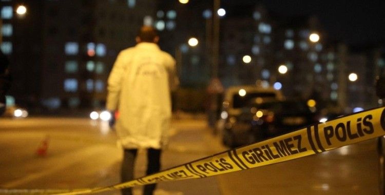 Cumhurbaşkanlığı konvoyunda feci kaza: Koruma aracı tankere çarptı biri polis iki kişi hayatını kaybetti