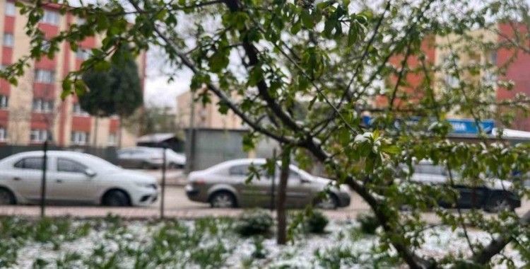 Eskişehir’in yüksek kesimleri karla kaplandı
