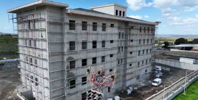 Erzin’de hükümet konağı inşası sürüyor
