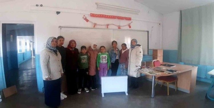 Fatih Mahallesi’nden Ilıcabaşı Ortaokulu’na destek
