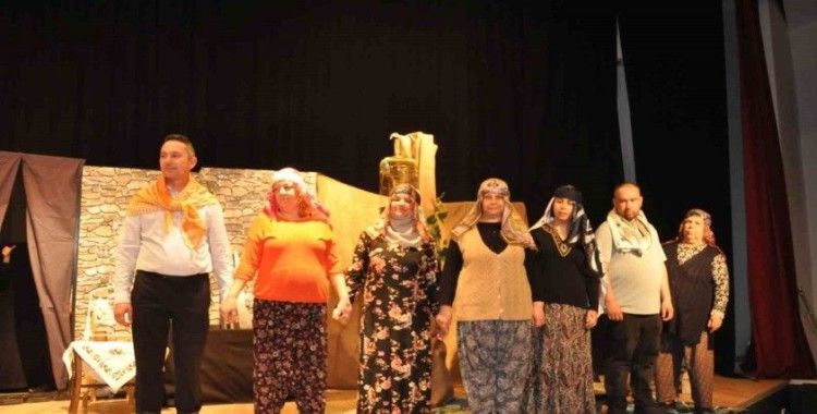 Ruh Sağlığı hastalarından tiyatro performansı