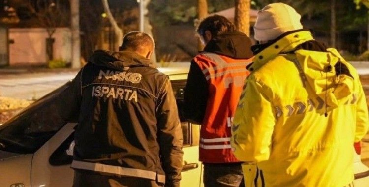 Isparta’da kurallara uymayan 8 araç sürücüsüne idari para cezası
