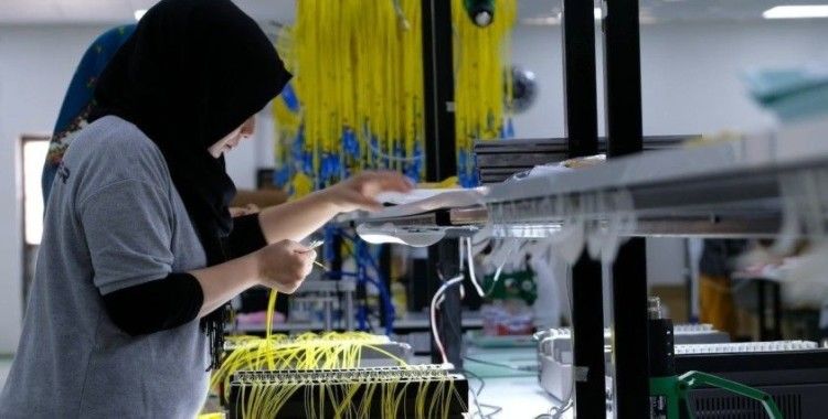 Ücretli çalışan sayısı yıllık yüzde 1,1 arttı
