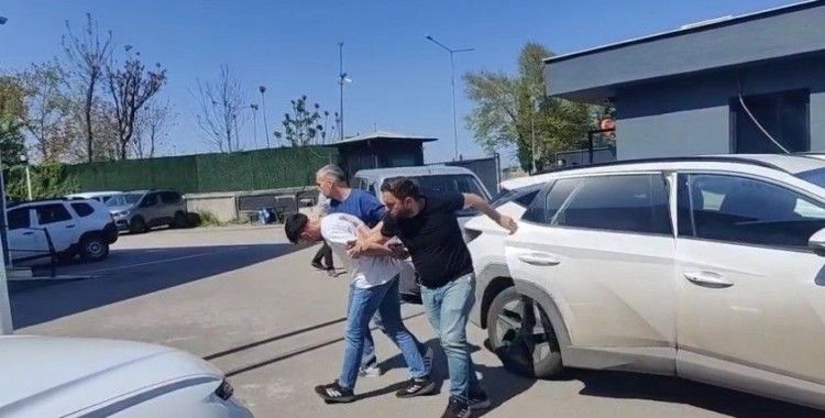 Kuyumcuyu silahla soymak isteyen şahıs ve arkadaşı tutuklandı