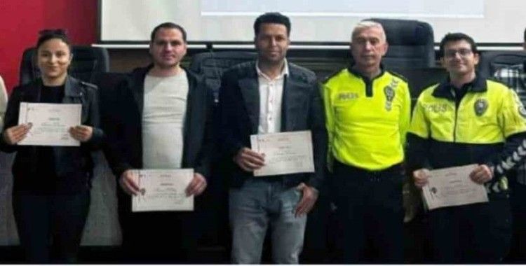 Trafik ekiplerine uyuşturucu test cihazı kullanıcı eğitimi
