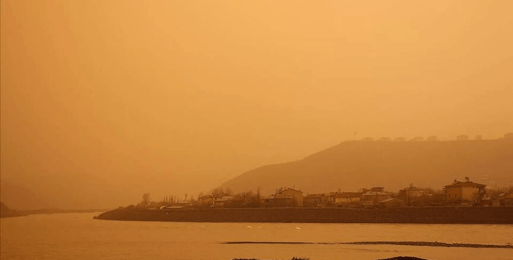 Meteoroloji'den çöl tozu uyarısı: Sağanakla birleşecek, çamur yağacak