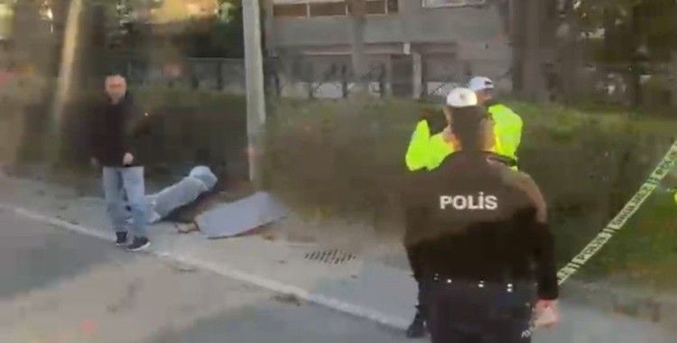 Aydınlatma direğine çarpan motosiklet sürücüsü hayatını kaybetti
