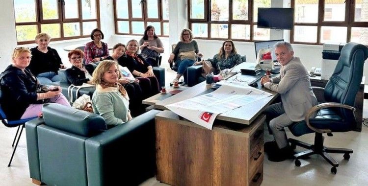 Çeşme Halk Eğitimi Merkezi kursiyerleri Roma’dan döndü