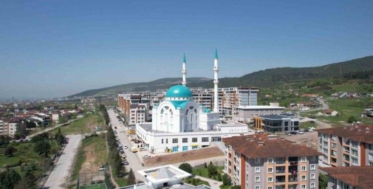 Derince Ahmet Yesevi Camii’ne estetik dokunuş
