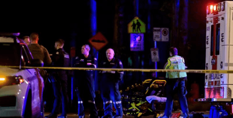 Kanada'da bir araç, kalabalığa daldı: Ölü ve yaralılar var