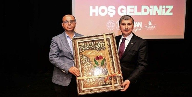 Yeşilyurt Belediyesi’nden Mehmet Akif Ersoy’u anlama etkinliği
