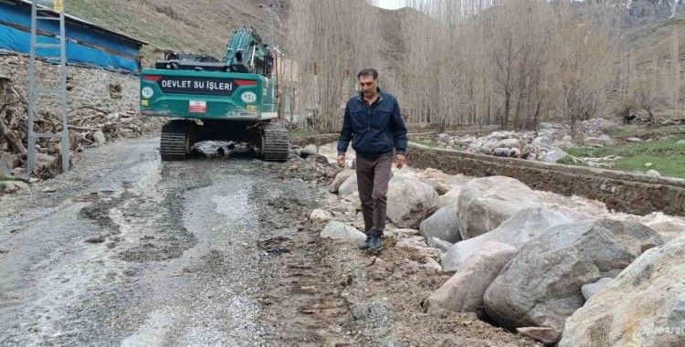 Köylülerin imdadına DSİ ve belediye yetişti

