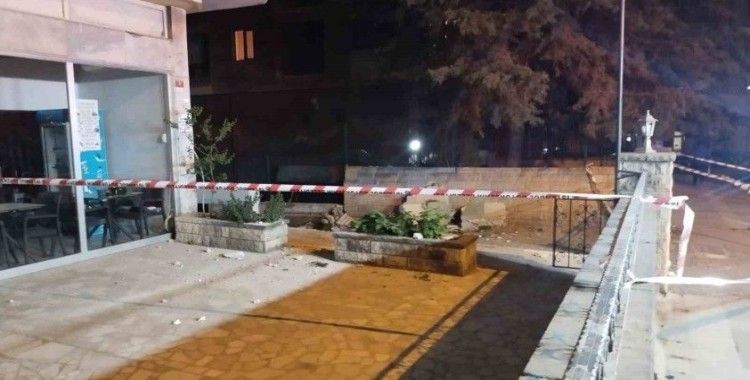 Kadıköy’de balkon çöktü, bina tedbiren boşaltıldı