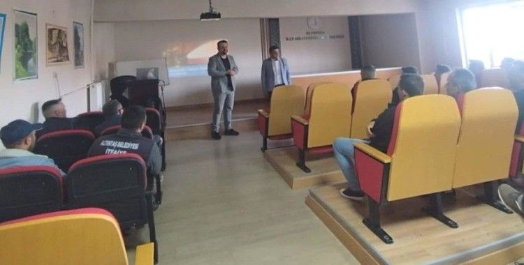 Altıntaş’ta kamu personeline "İtfaiyecilik, Yangın Önleme ve Söndürme" kursu
