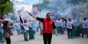 Burdur’da 1 Mayıs Emek ve Dayanışma Günü yürüyüş ve halaylarla kutlandı
