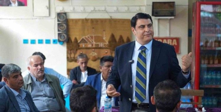 Başkan Yılmaz, Karşıyaka’da esnaf ve vatandaşlarla bir araya geldi
