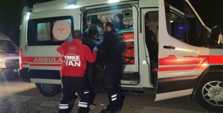 Van’da yolcu otobüsü devrildi: 28 yaralı
