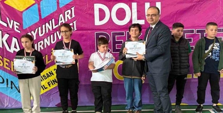 TAZOF Yarışmalarında Nazillili öğrenciler gururlandırdı