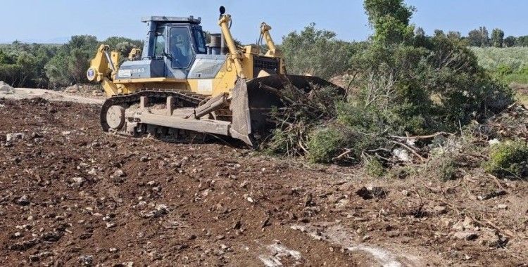 Didim’de yol çalışmaları devam ediyor
