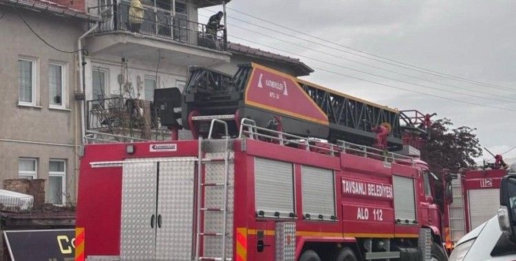 Tavşanlı’da baca yangını eve sıçramadan söndürüldü
