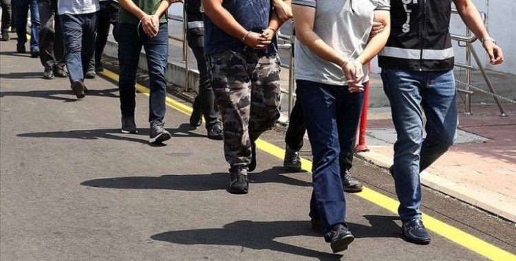 FETÖ’nün öğrenci yapılanmasına operasyon: 22 gözaltı