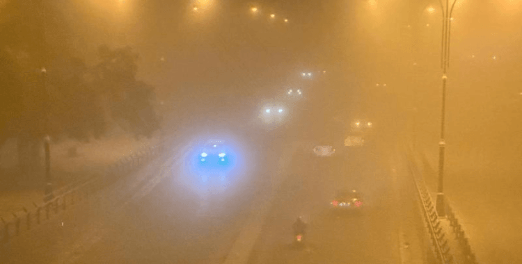 Kerkük'te yoğun kum fırtınası: 94 kişi boğulma tehlikesi geçirdi