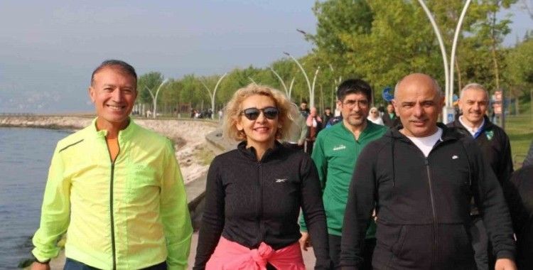 Körfezliler sağlıklı yaşam için yürüdü
