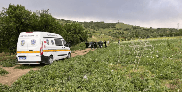Otomobil içerisinde pompalı tüfekle öldürüldü