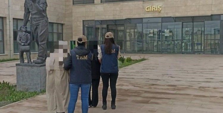 FETÖ’nün yurt dışı eğitim kamplarına katılan 2 şahsı polis yakaladı
