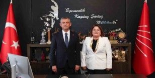Başkan Gençay’dan CHP Genel Başkanı Özel ile görüştü
