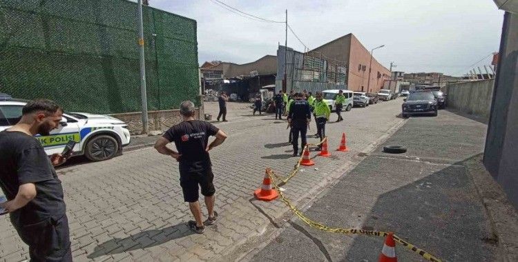 İş yerinde silahlı saldırıya uğrayan hurdacı ağır yaralandı