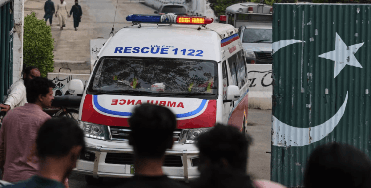 Pakistan'da patlama sesleri: Hindistan'a ait bir İHA düşürüldü