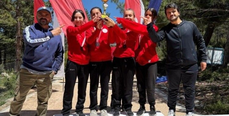 Bilecikli genç atletlerin başarısı