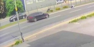 Motosiklet havada takla attı, sürücü metrelerce sürüklendi
