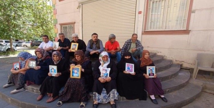 Diyarbakır anne ve babalarının evlat nöbeti devam ediyor