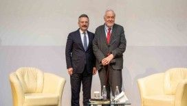 Eskişehir’de İlber Ortaylı’nın katılımıyla "Türk Kültürü ve Yunus Emre" söyleşisi düzenlendi
